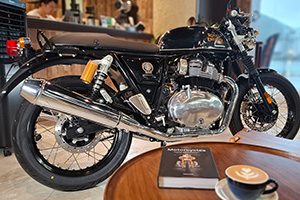 平玩電鍍，玩款又玩樣！- 2026 Royal Enfield Continental GT 650 Chrome