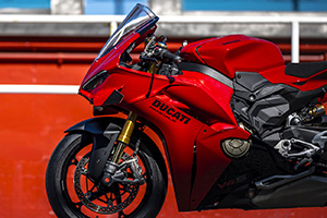 2027 Ducati Panigale V4 / V4 S - 細緻化升級方案